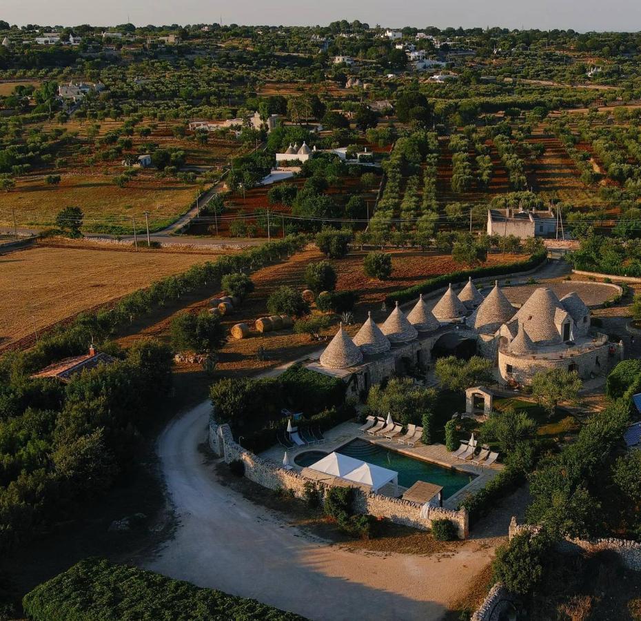 Masseria Montanaro Cisternino Exterior photo