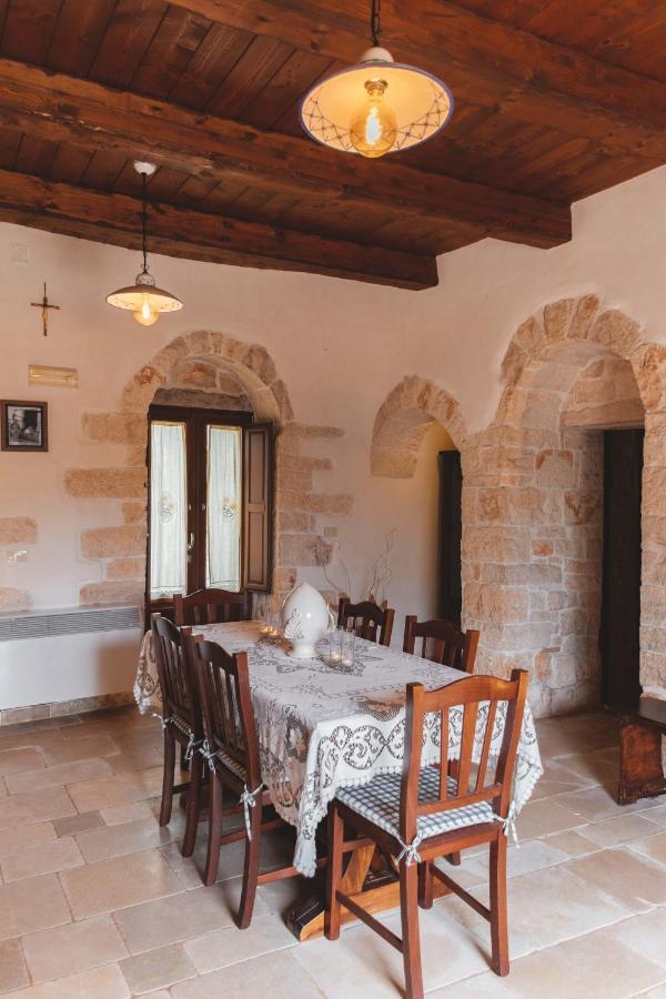 Masseria Montanaro Cisternino Exterior photo