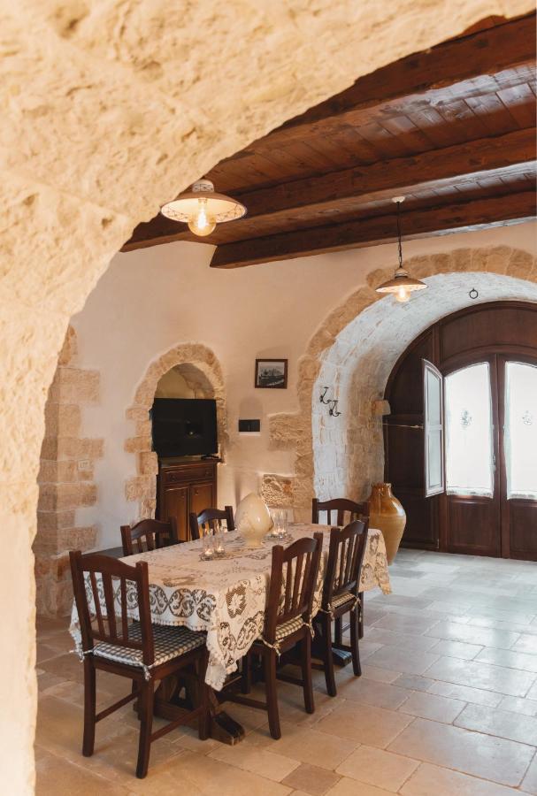 Masseria Montanaro Cisternino Exterior photo
