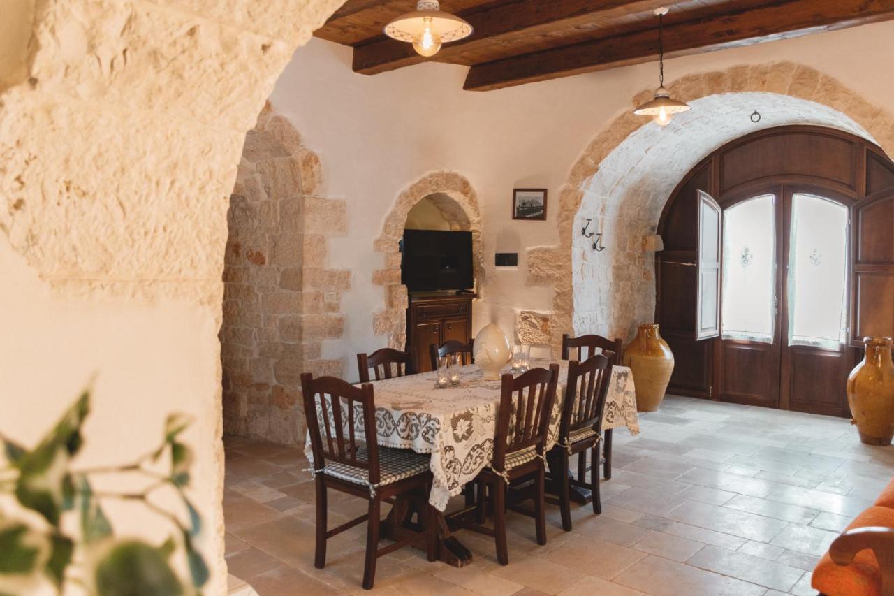Masseria Montanaro Cisternino Exterior photo