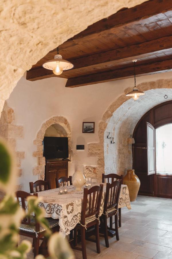 Masseria Montanaro Cisternino Exterior photo