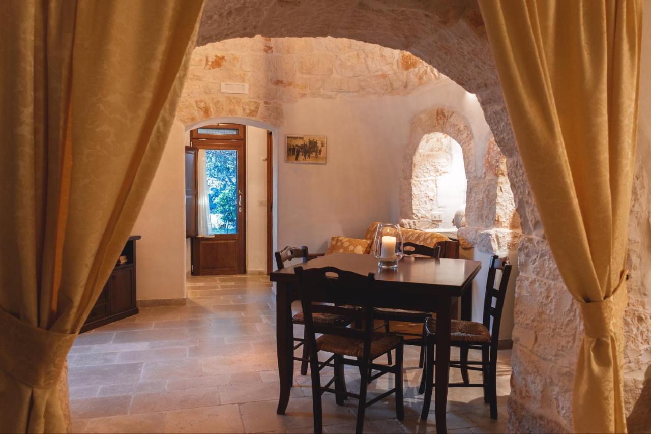 Masseria Montanaro Cisternino Exterior photo