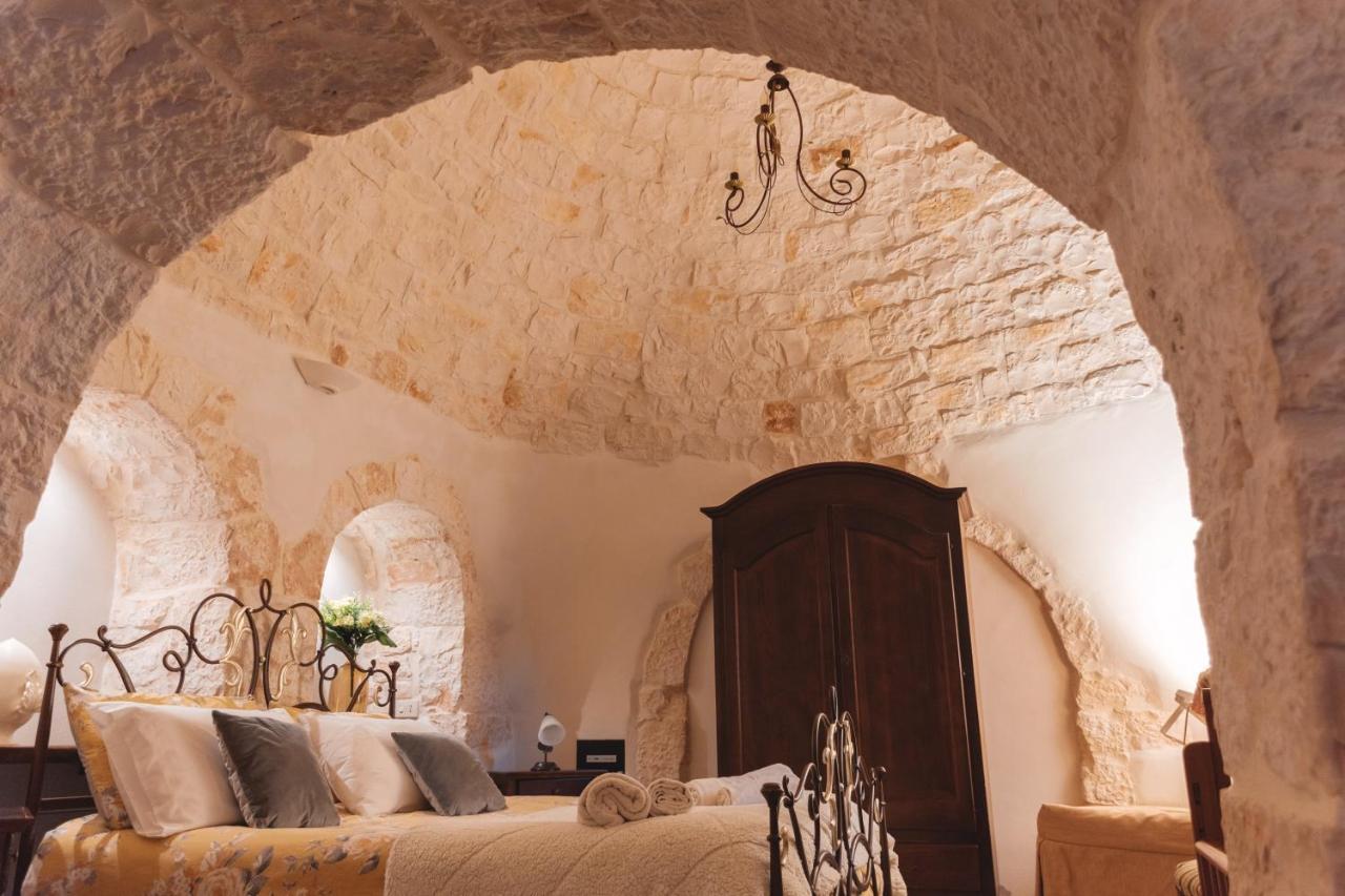 Masseria Montanaro Cisternino Exterior photo