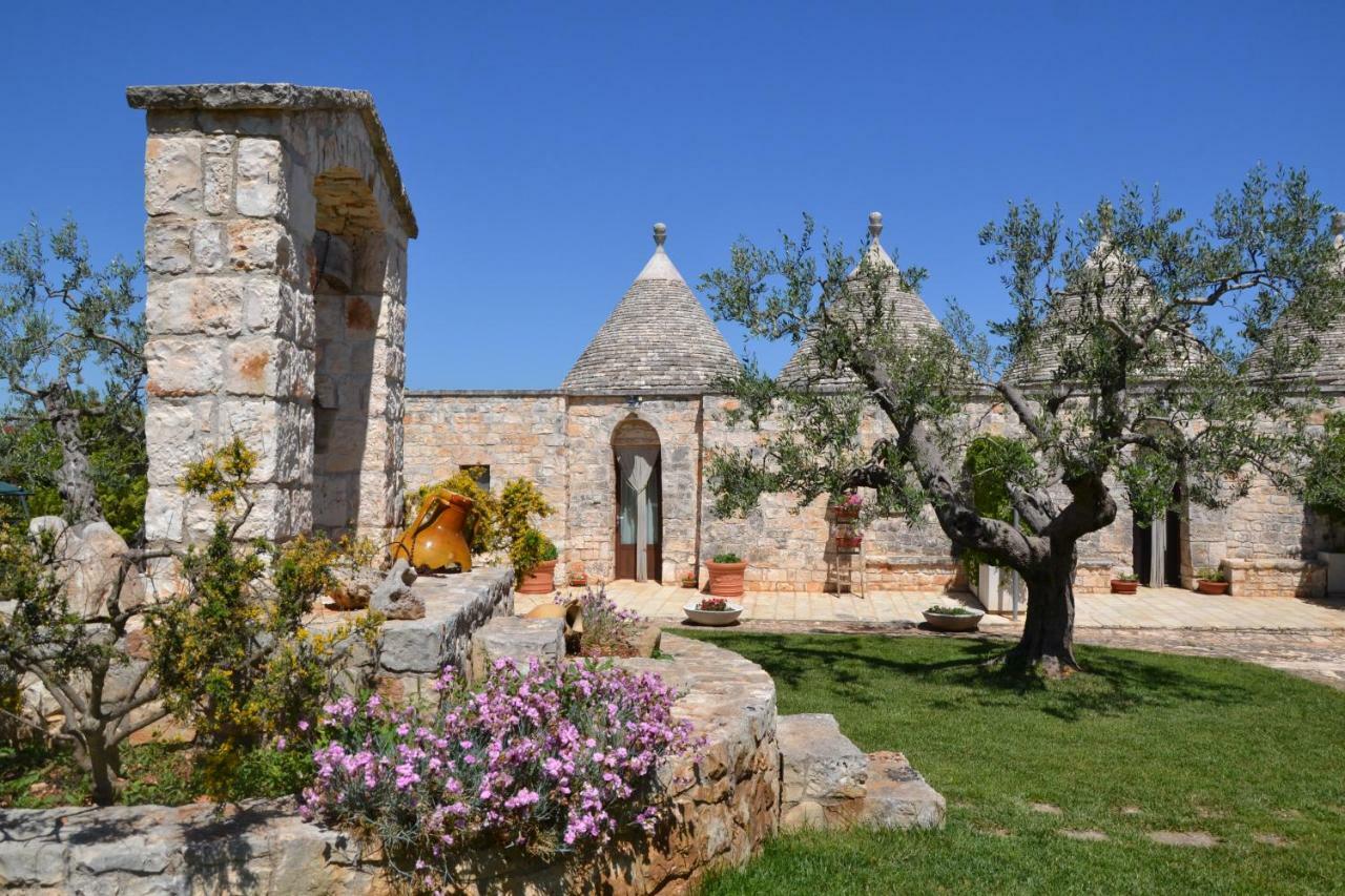Masseria Montanaro Cisternino Exterior photo